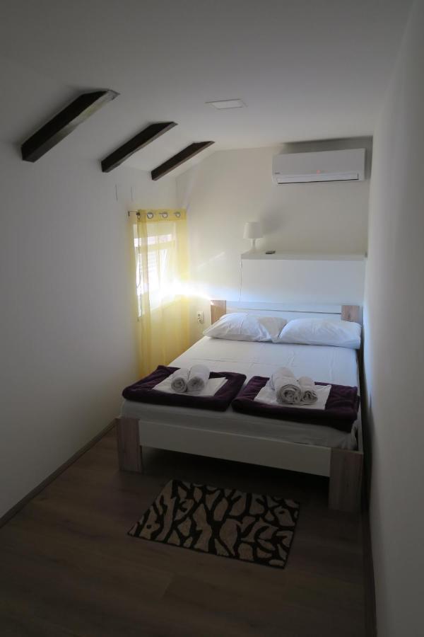 Holiday home Ljubicic